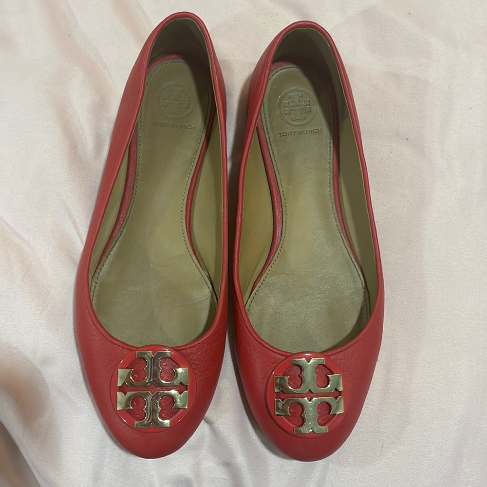 Tory Burch women size 7 like New!